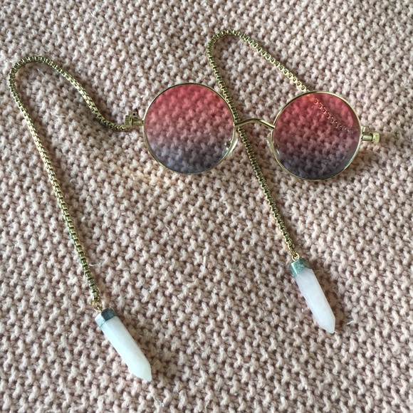 Vintage Accessories - Ombré festival sunglasses w crystals 😎💖
